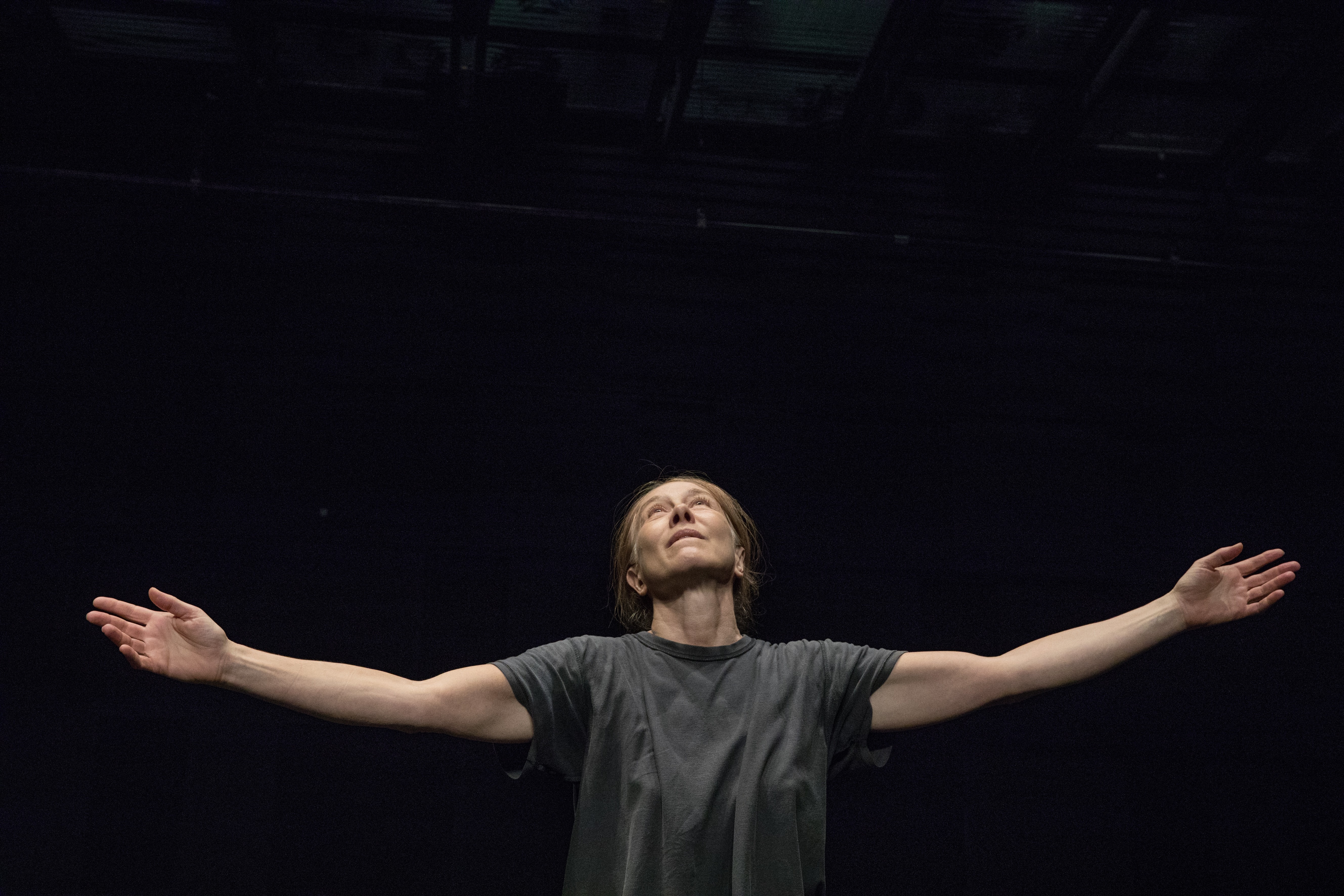 Danses pour une actrice (Valérie Dréville) conçu par Valérie Dréville et par Jérôme Bel