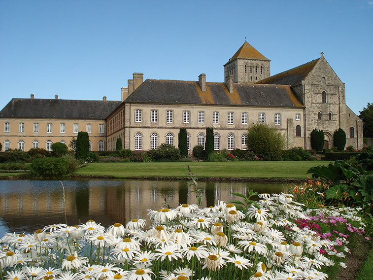 LES HEURES MUSICALES DE L’ABBAYE DE LESSAY