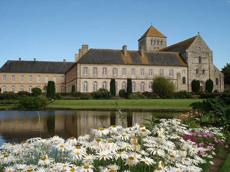 Archivé: LES HEURES MUSICALES DE L’ABBAYE DE LESSAY