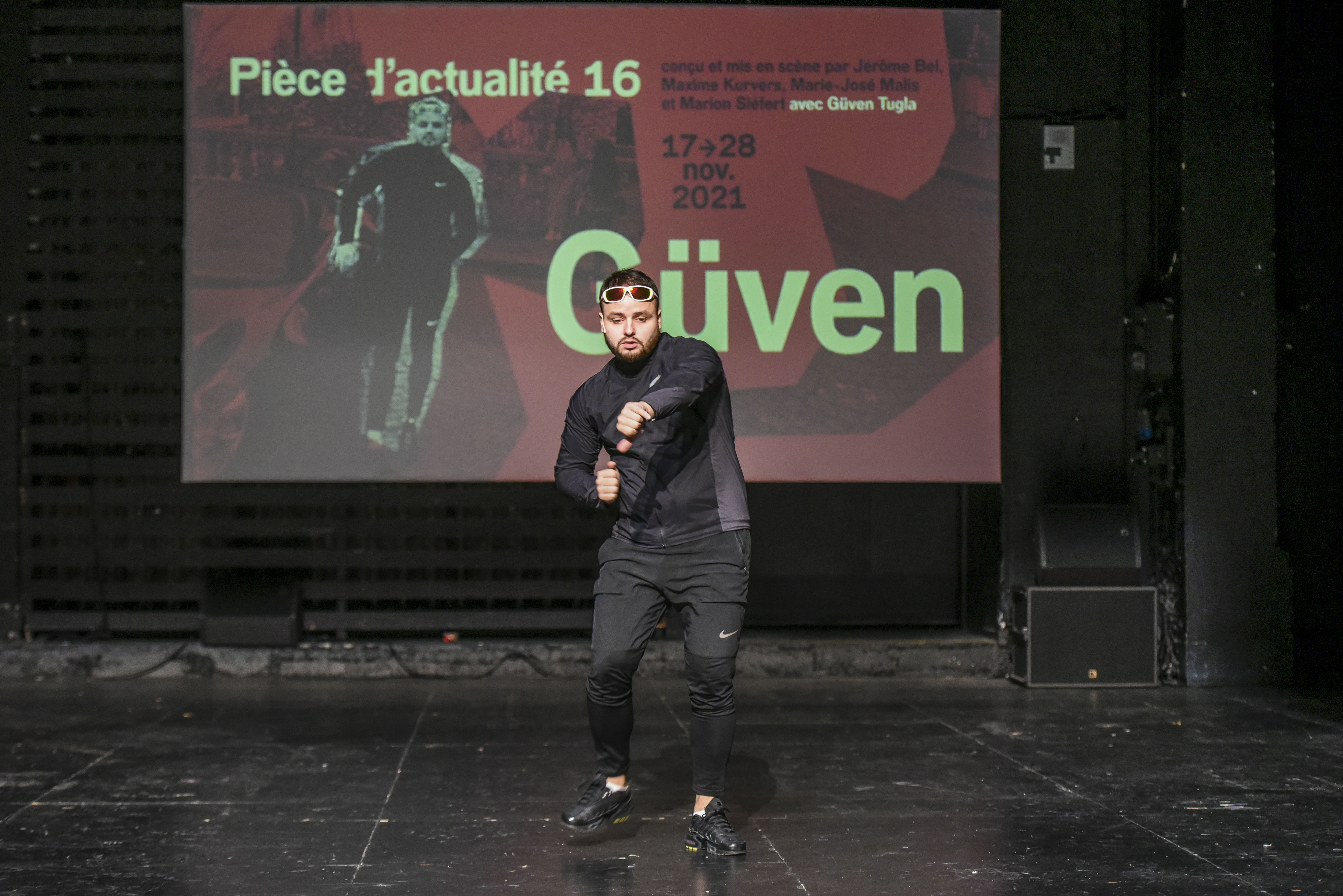 Pièce d’actualité n°16 : Güven conçu et mis en scène par Maxime Kurvers, Marie-José Malis et Marion Siéfert