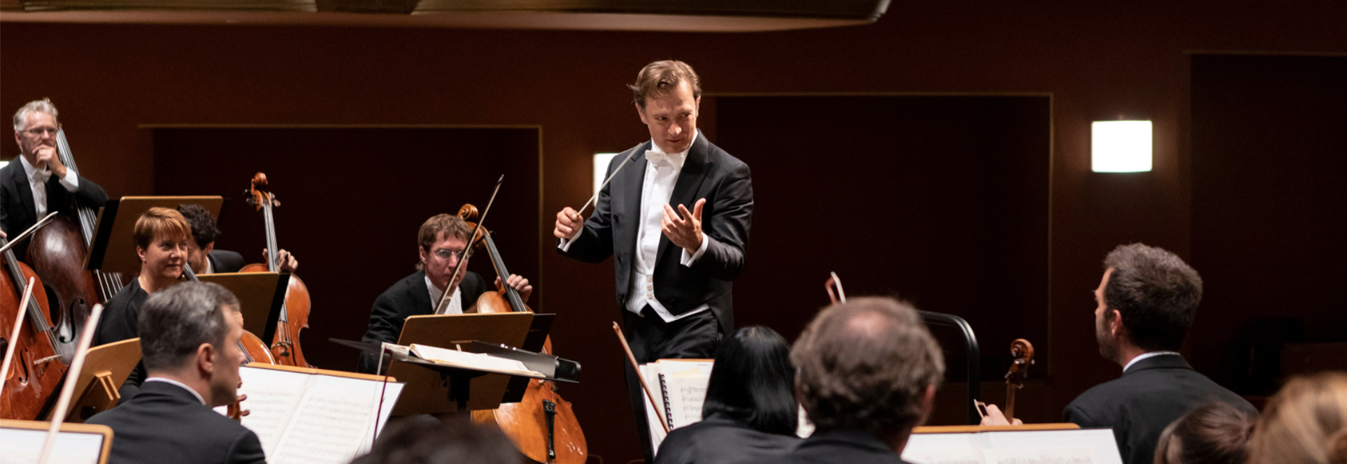 Archivé: ORCHESTRE DE PARIS / DALIA STASEVSKA