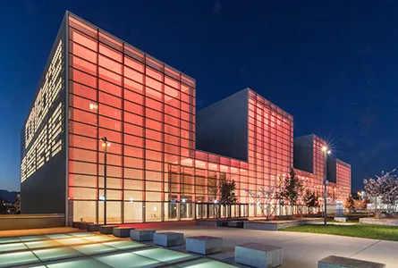 Taverna Miresia – Mario, Bella, Anastasia